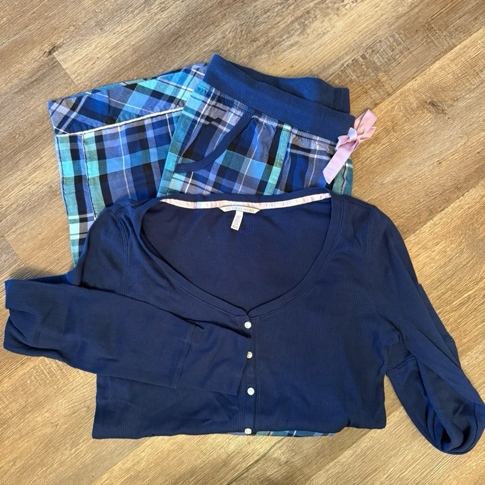 Victoria’s Secret pajama set